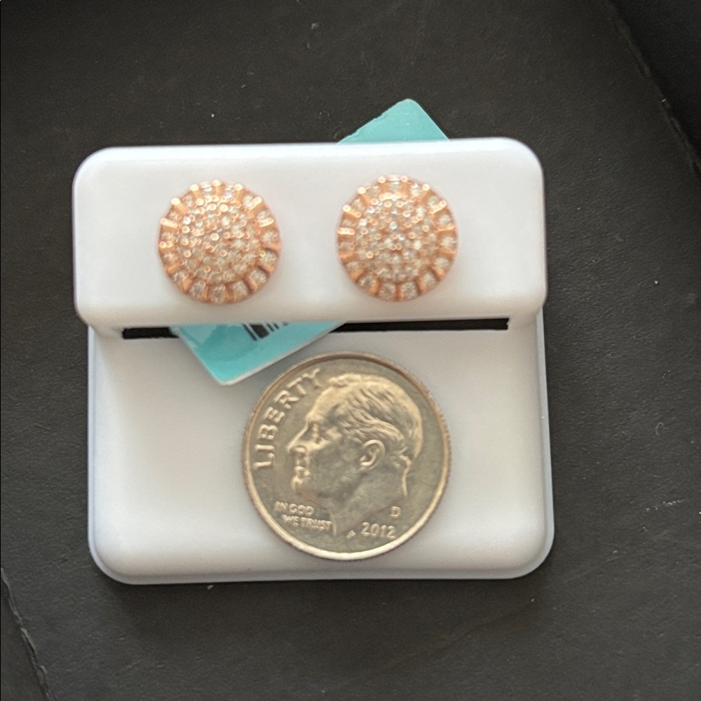 Rose Gold Moissonite - Picture 3 of 3